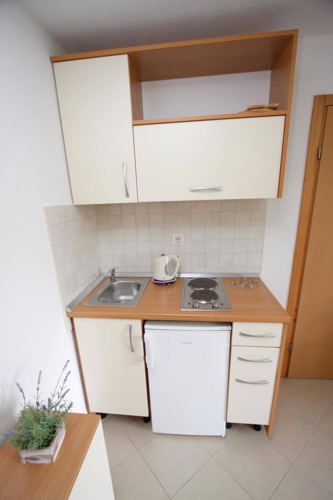 Apartmani Neva Макарска Экстерьер фото
