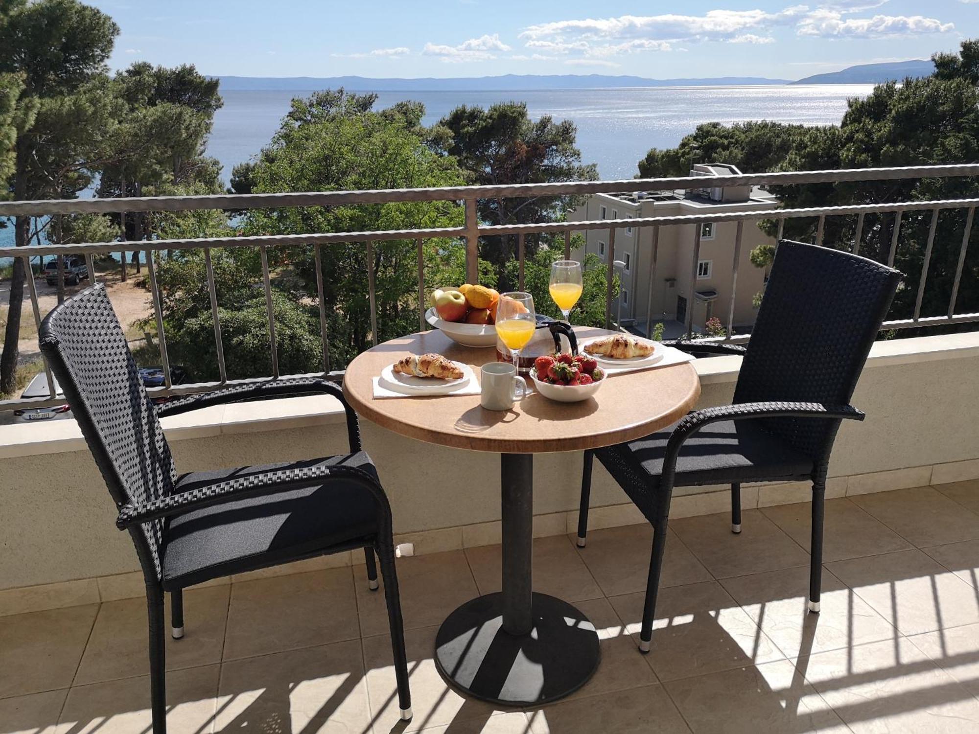 Apartmani Neva Макарска Экстерьер фото