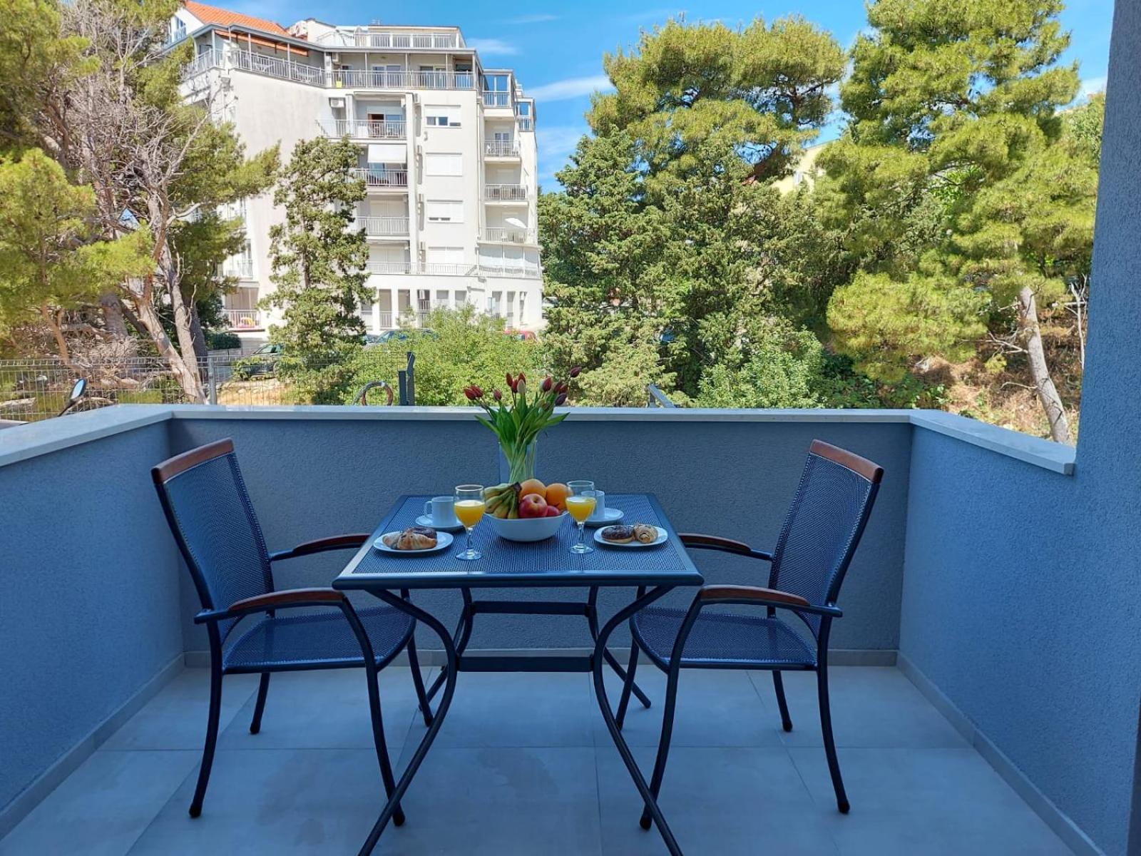 Apartmani Neva Макарска Экстерьер фото
