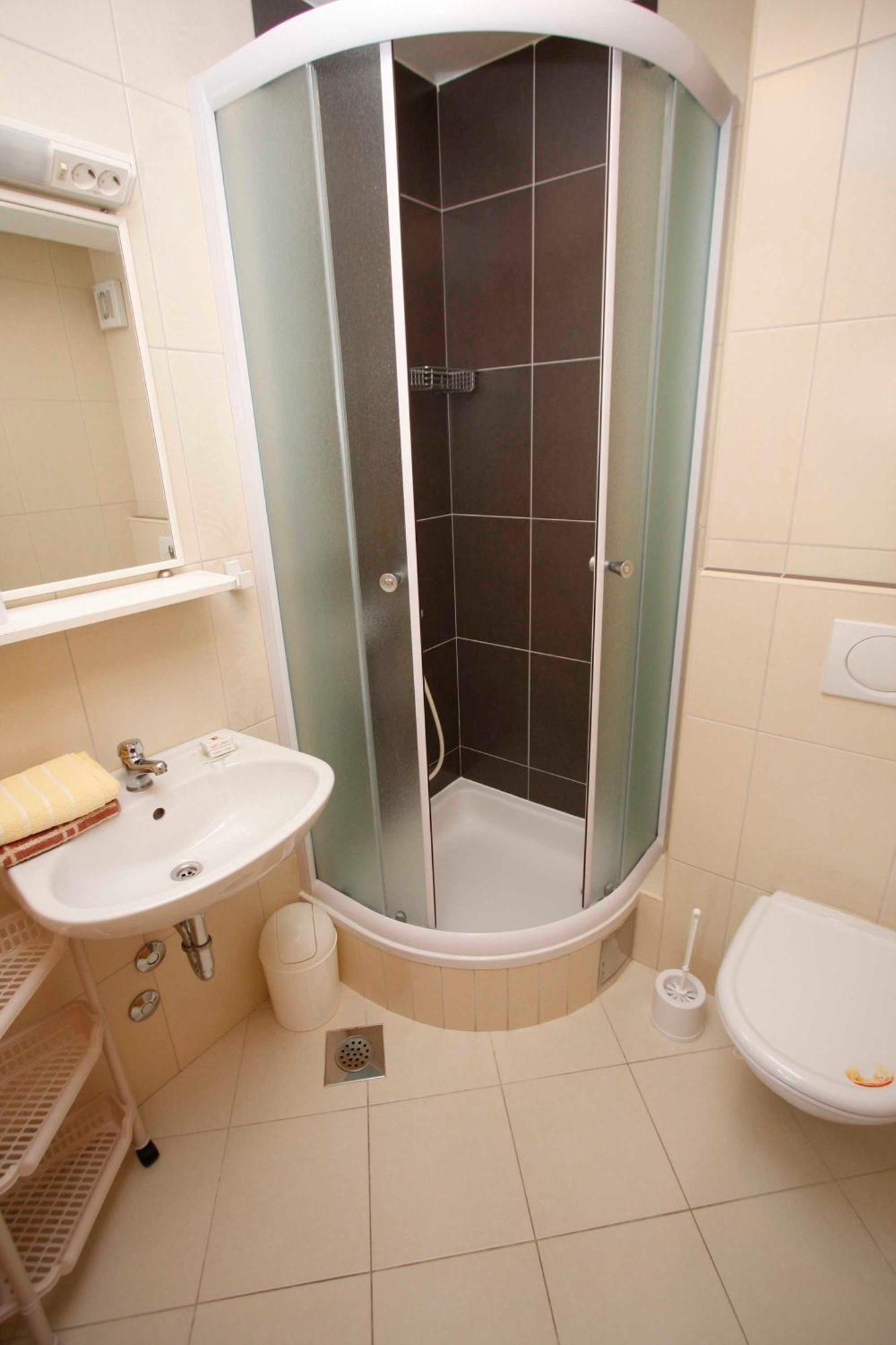 Apartmani Neva Макарска Экстерьер фото