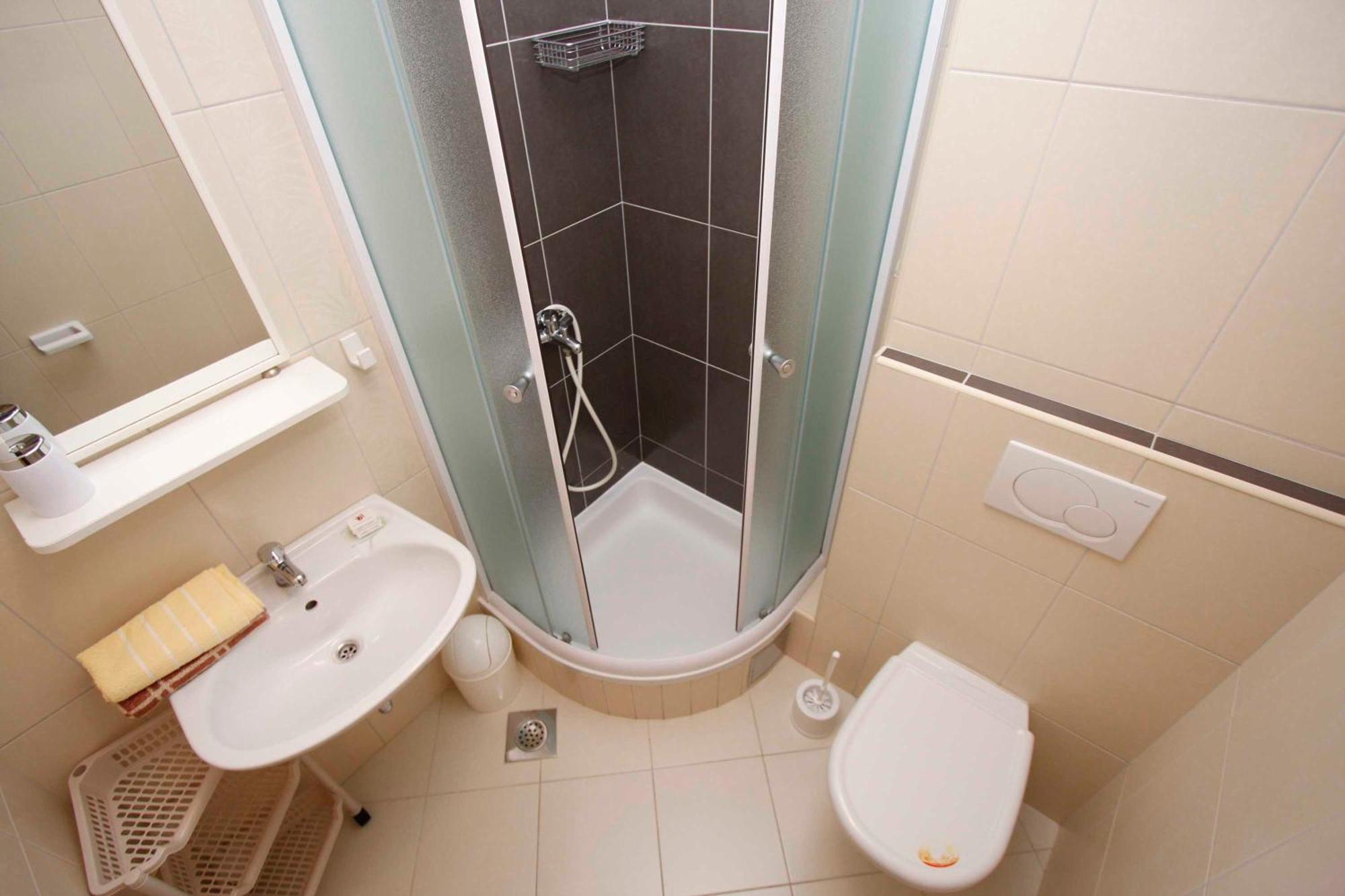 Apartmani Neva Макарска Экстерьер фото